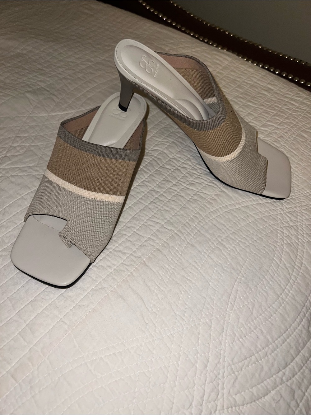 Cosy Island knit Slip-On Square-Toe Heeled Mules in Beige and Cream